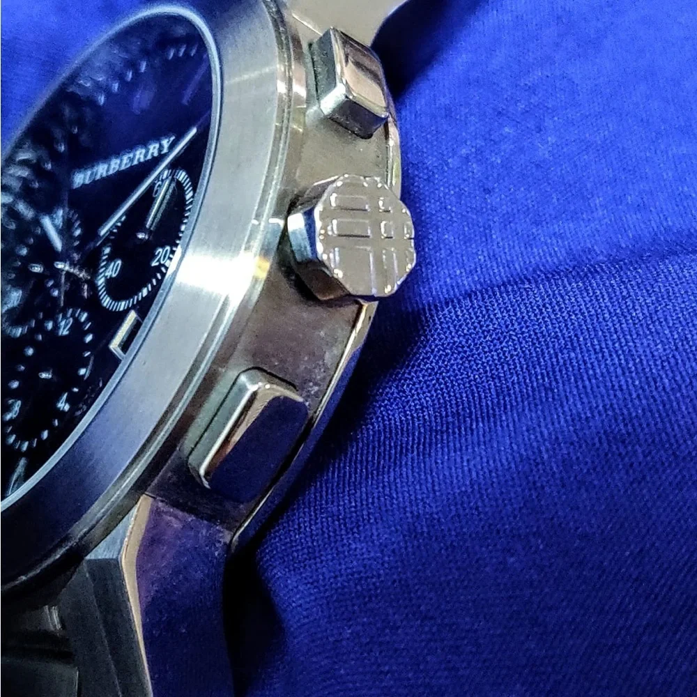 Burberry Bu9351 The City Swiss Chrono 43mm Mens Watch EUC - Picture 9 of 12